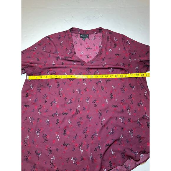 Lane Bryant Top Women’s Size 16 Burgundy Floral V Neck Long Roll Tab Sleeve - Picture 3 of 6